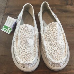 sanuk donna crochet black